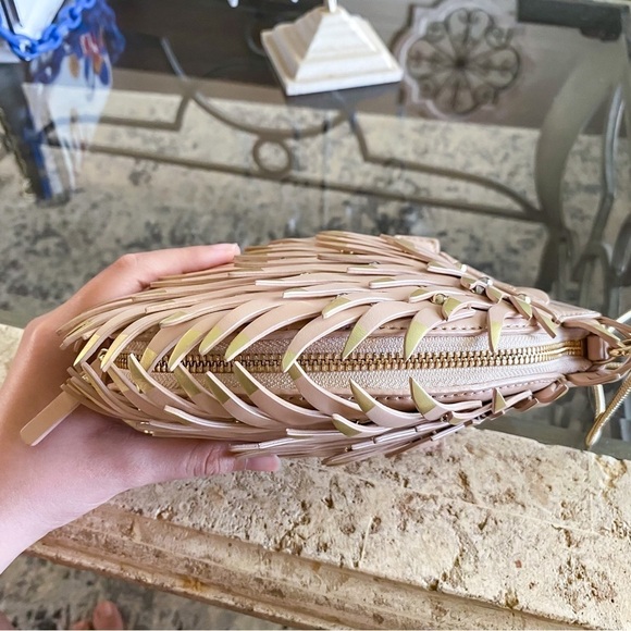 Kate Spade Bag Baja Bound Porcupine Hedgehog Leather Crossbody Multi GUC - Picture 6 of 10